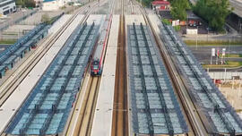 匈塞铁路贝诺段开通一周年 塞总理点赞中国伙伴