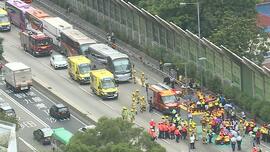 香港5车相撞至少75人受伤 乘客多为长者及儿童