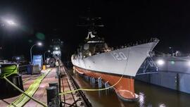美国海军急了！为什么船厂一年造不了两艘“伯克”级？