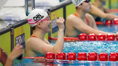 中国队包揽女子50米仰泳金银 汪雪儿这样说“目标”