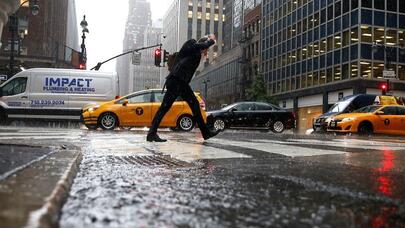 单日降雨量破纪录 纽约市等多地进入紧急状态