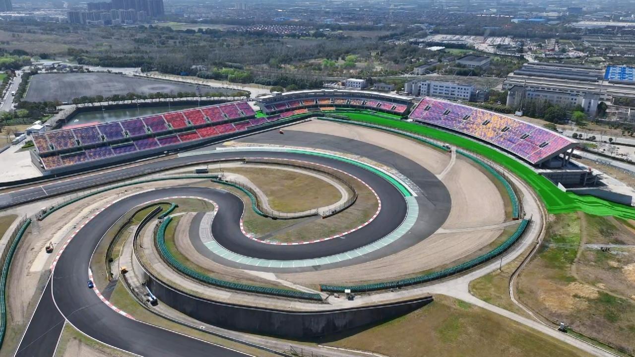 上海国际赛车场整装完毕等你来_看看新闻网