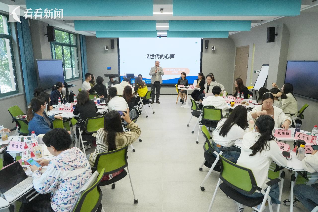 开云kaiyun-宇宙科学教养暑期学校中小学先生培训正在昆开班_新华网