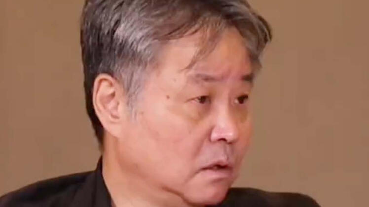 余华：不做广告不接商务 要向“榜样”莫言学习
