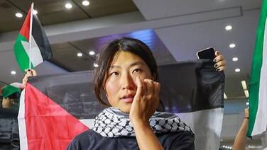"全球坚韧船队"韩国成员被打? 韩方:严正关切!