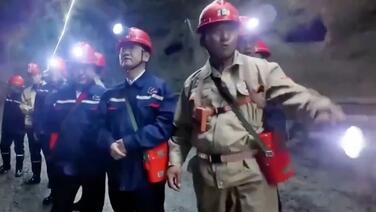 吸取山西煤矿事故教训 多地领导干部下井检查