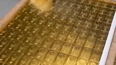CIA高官被FBI抓了 家中搜出六百斤的金条