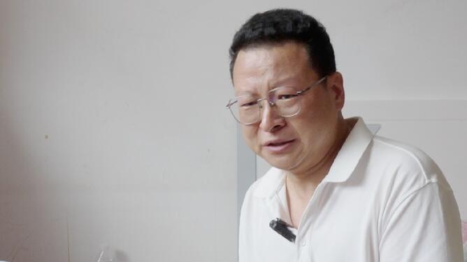 女子被丈夫家暴后又被推下土崖致死 被害人哥哥发声