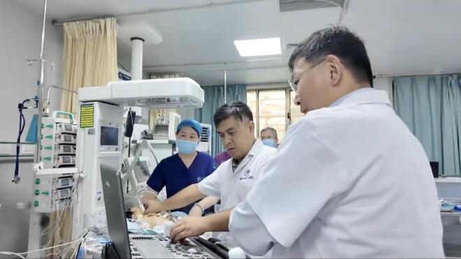 6小时生死急救，他们跨越万里将生命“调转”！