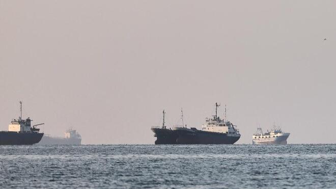 伊媒：数艘伊朗船只“穿越海上封锁线”