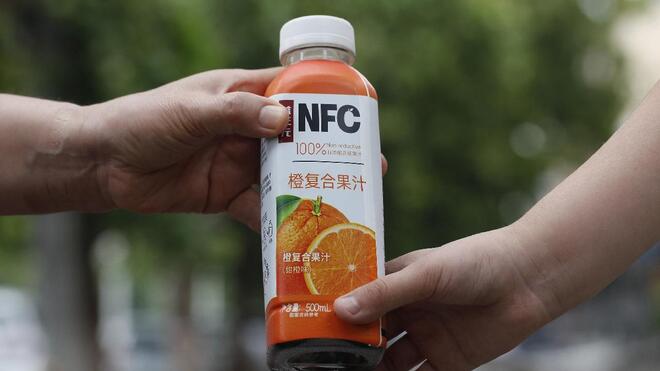 “NFC果汁”车间里没一颗水果 监管必须整顿行业