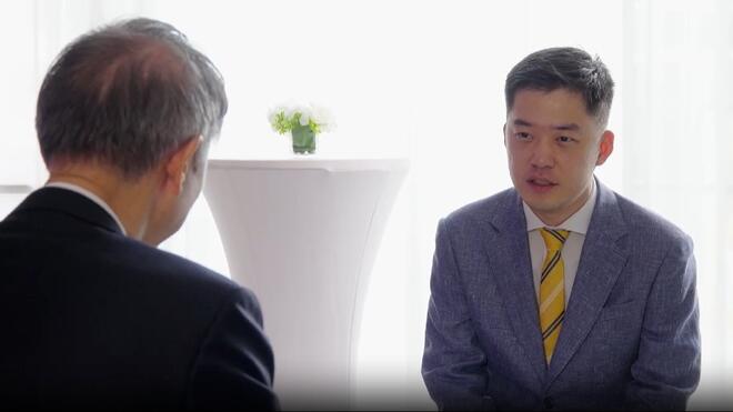 记者观察：国际呼吁全球AI共治 中国倡议获赞赏