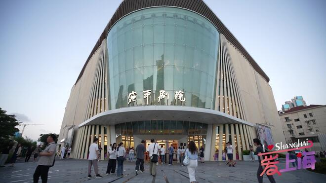 中国舞蹈荷花奖获奖舞剧 面朝黑暗《破冰》而来