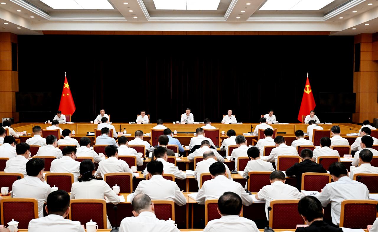 高质量高标准高水平办好办成一届富有新意、影响广泛的世界技能大赛！世赛动员部署会举行_时讯_看看新闻网