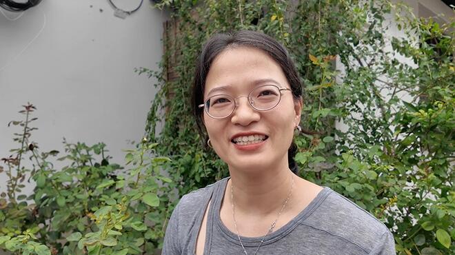 "葫芦爷爷"走红!社区暖心守护还做了"休息"牌子
