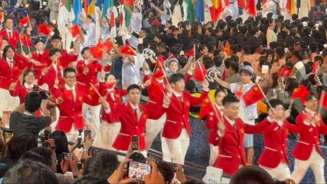 世界技能大赛开幕式 记者直击中国代表团入场