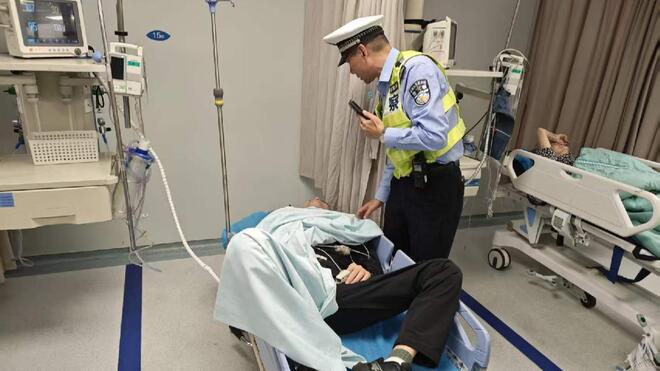 网约车乘客突发呼吸性碱中毒 民警驰援及时送医