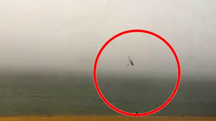 直升机坠海画面图片
